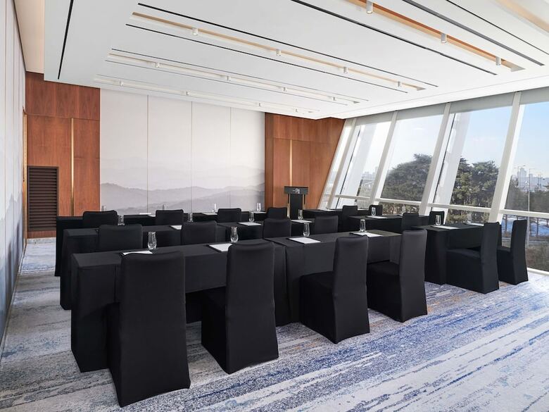 Hotel Naru Seoul - Mgallery Collection