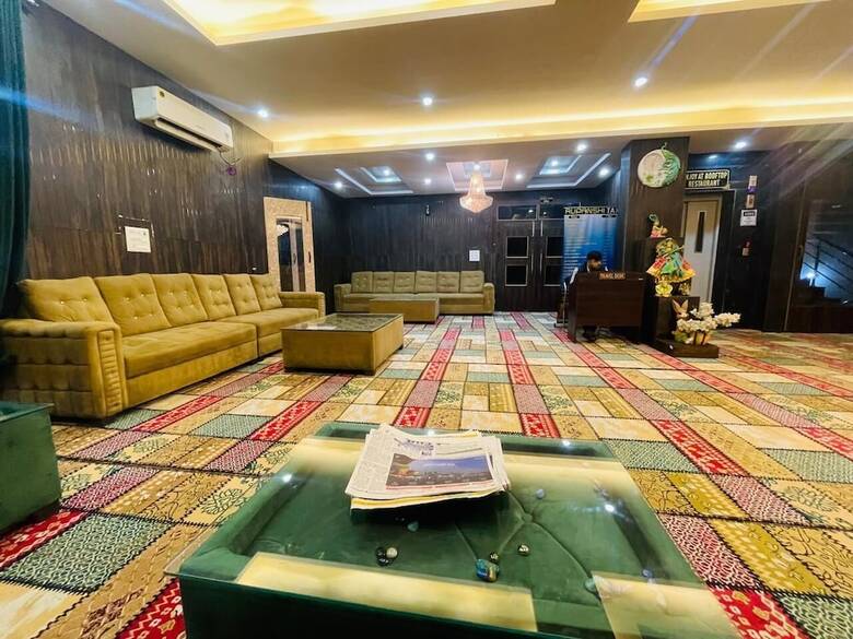 Hotel Tulsi Garden - Near Prem Mandir Vrindavan