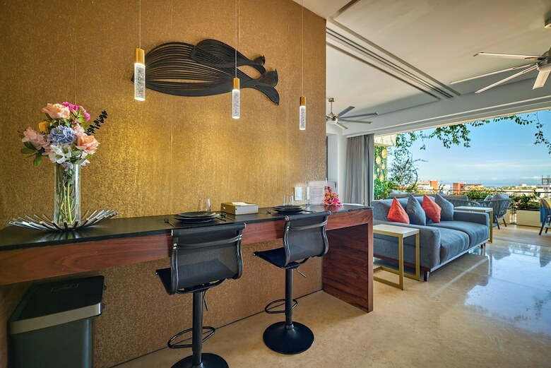 Aparthotel Maxwell Collection Romantic Zone