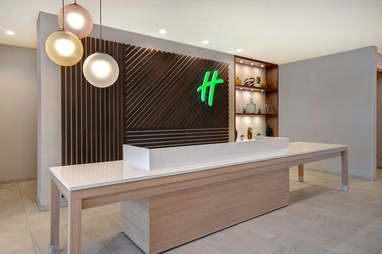 Hotel Holiday Inn Erie By Ihg