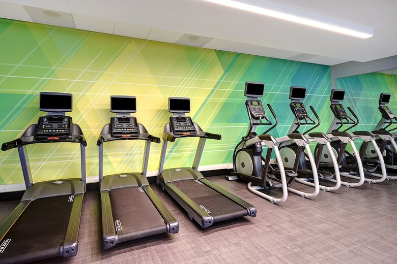 Hotel Holiday Inn Erie By Ihg