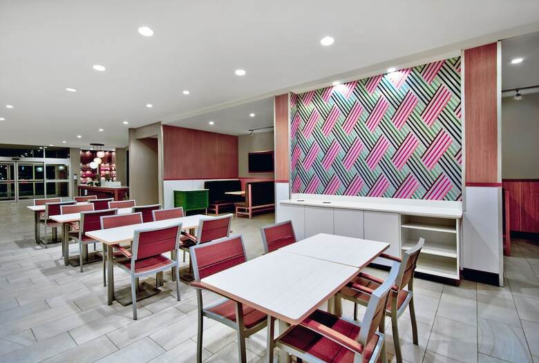 Hotel Holiday Inn Erie By Ihg