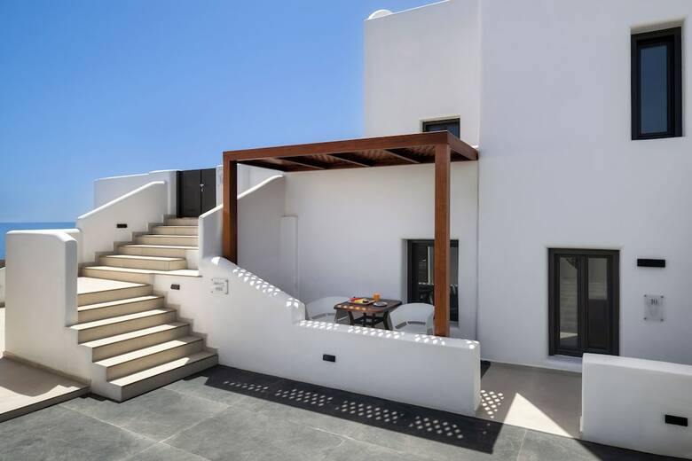 Hotel Venus Sunrise Suites & Villas
