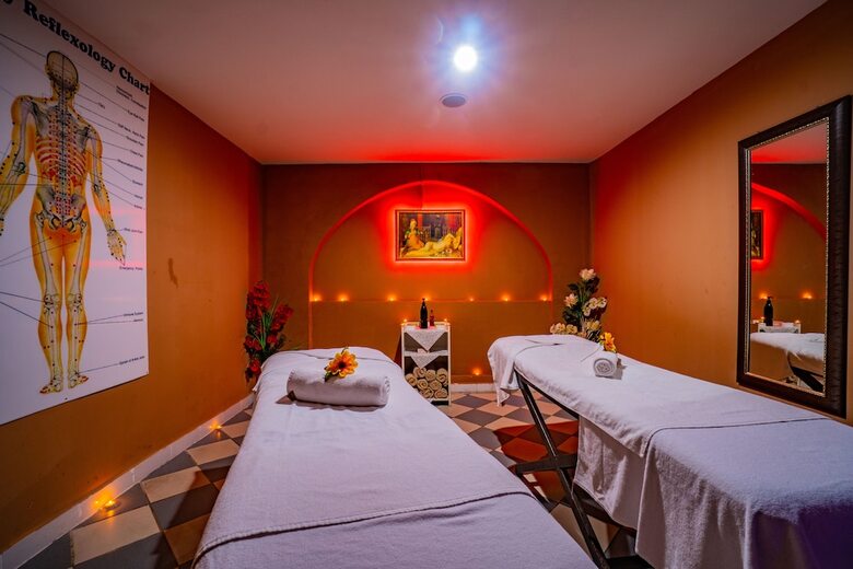 Hotel Senza Garden Holiday Club