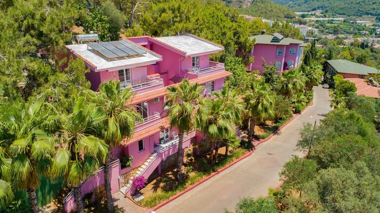 Hotel Senza Garden Holiday Club