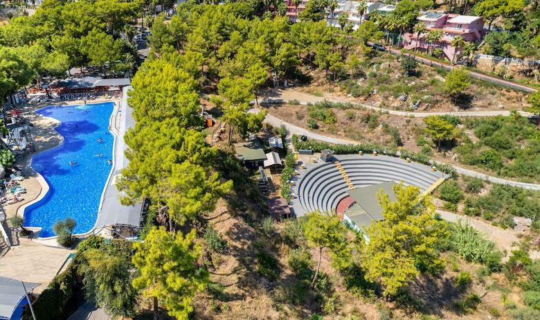 Hotel Senza Garden Holiday Club