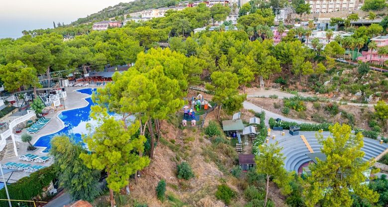 Hotel Senza Garden Holiday Club