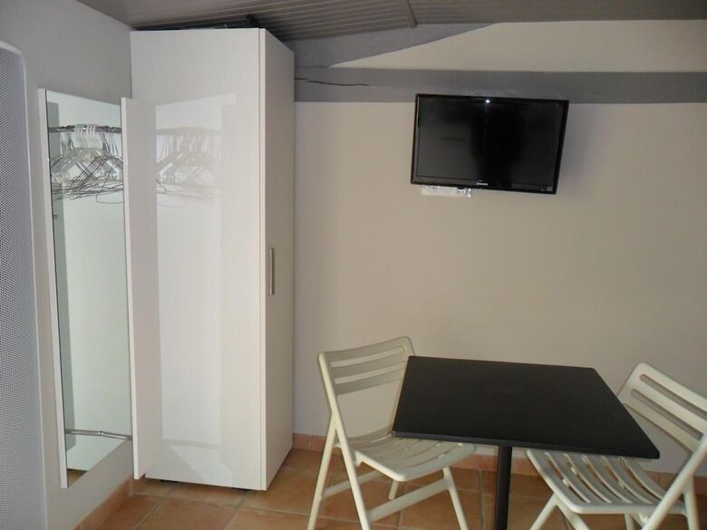 Aparthotel Studios Marie Barrault