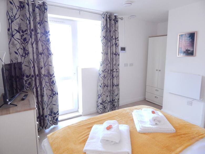 Brookfield En-suite Rooms