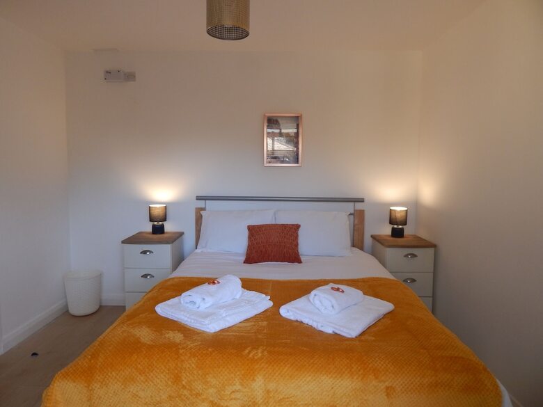 Brookfield En-suite Rooms