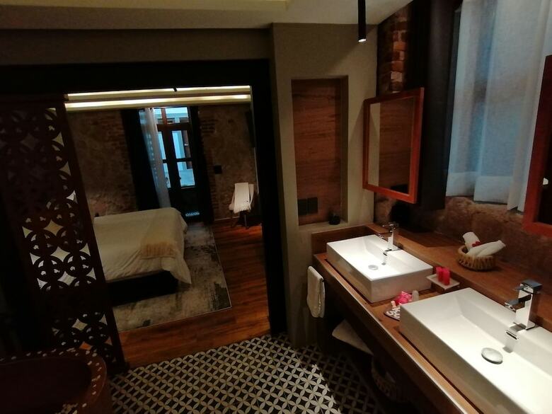 Hotel Boutique Ray�n 50