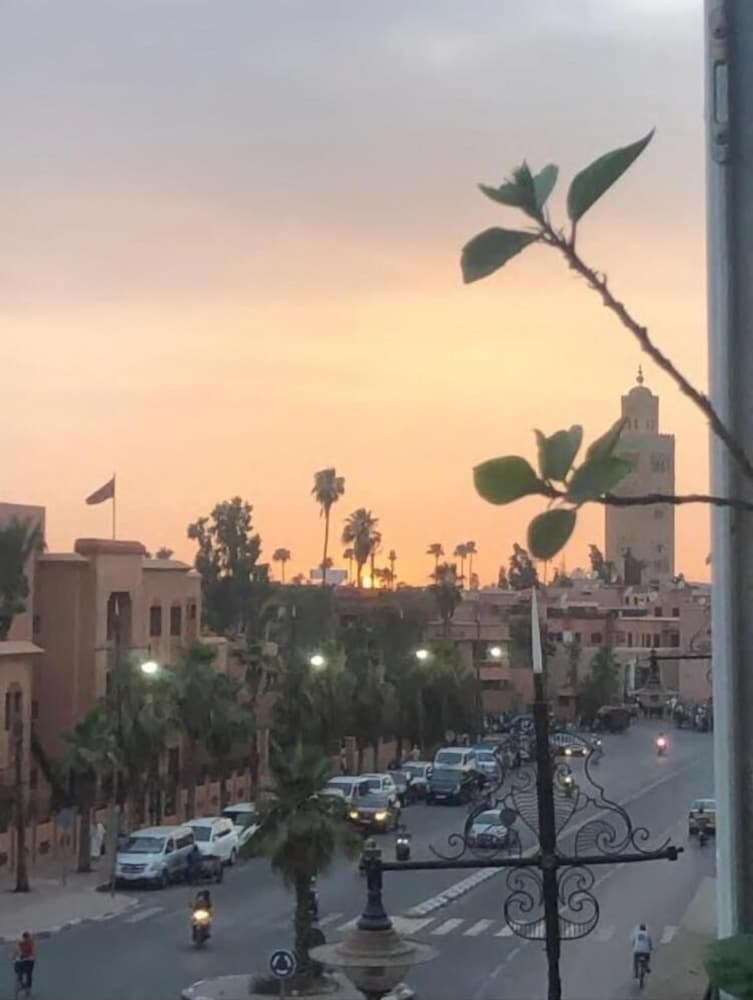 Riad Janat Salam