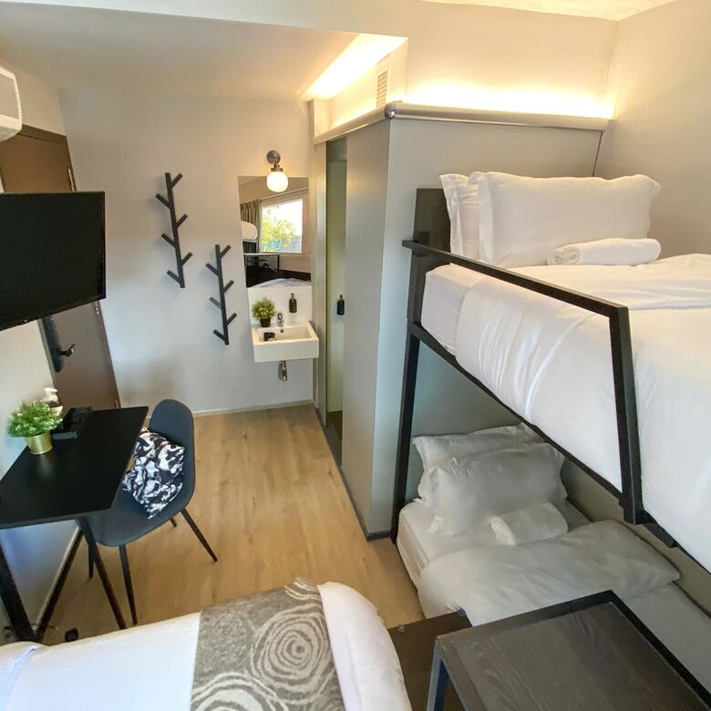 Hotel St Signature Bugis Beach, Short Overnight, 8 Hours: 11pm-7am