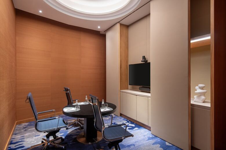 Abesq Doha Hotel And Residences - An Ihg Hotel