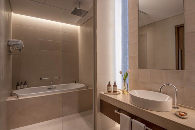 Abesq Doha Hotel And Residences - An Ihg Hotel