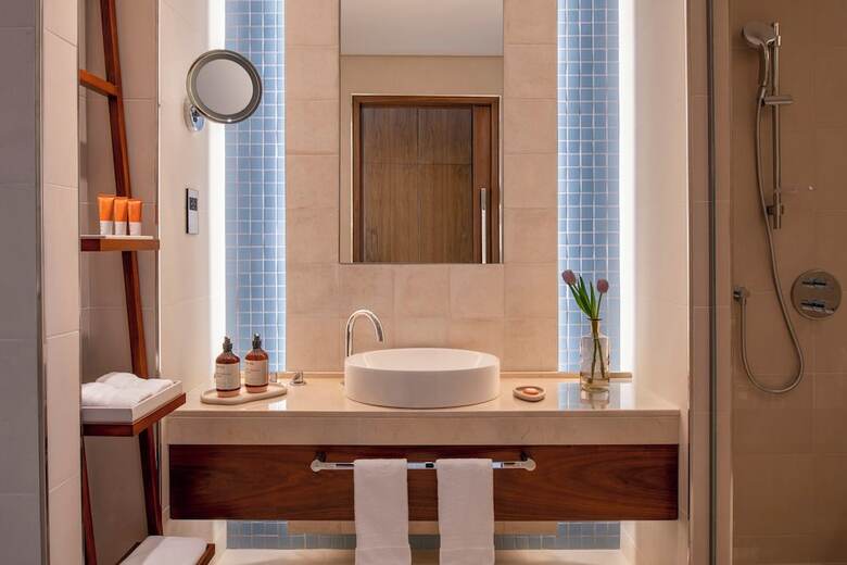 Abesq Doha Hotel And Residences - An Ihg Hotel