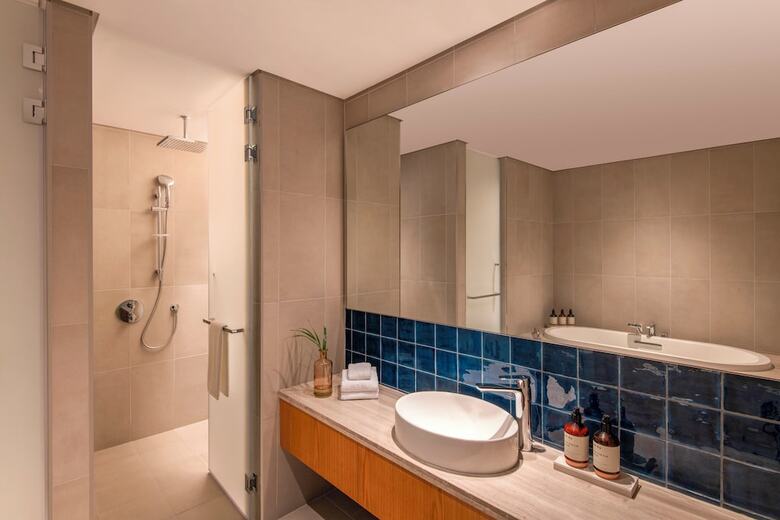 Abesq Doha Hotel And Residences - An Ihg Hotel