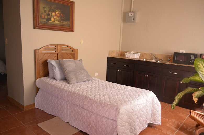 Gm Suites Bed & Breakfast