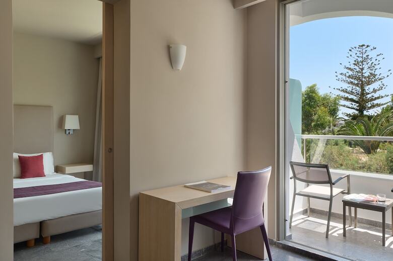 Hotel Atlantica Akti Zeus