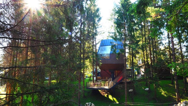 Tree House Close To The National Park Plitvice Lakes