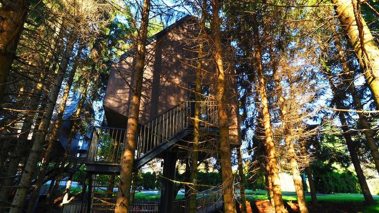 Tree House Close To The National Park Plitvice Lakes