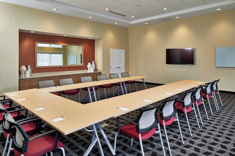 Hotel Towneplace Suites By Marriott Columbus North - Osu