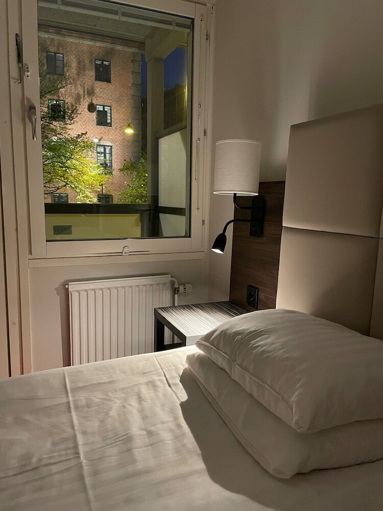 Hotel N Hostel Malm� City