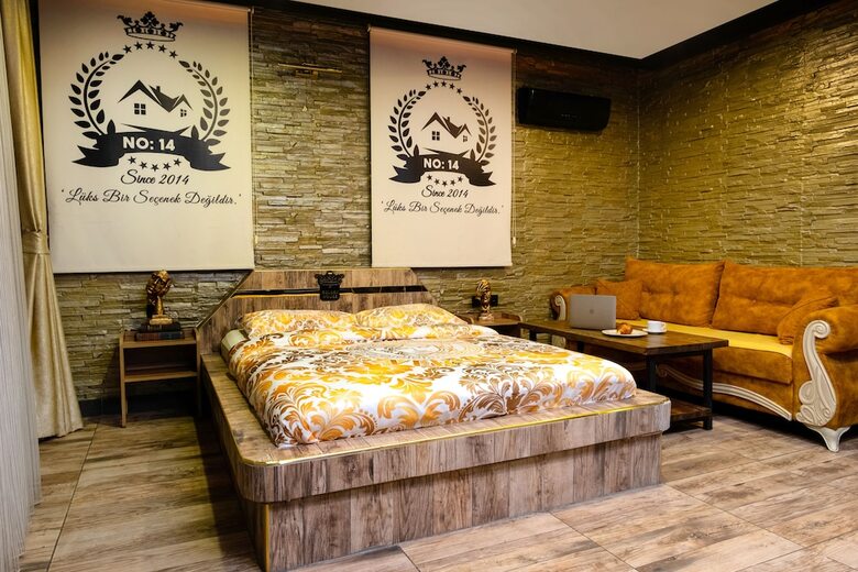 Golden Rock House