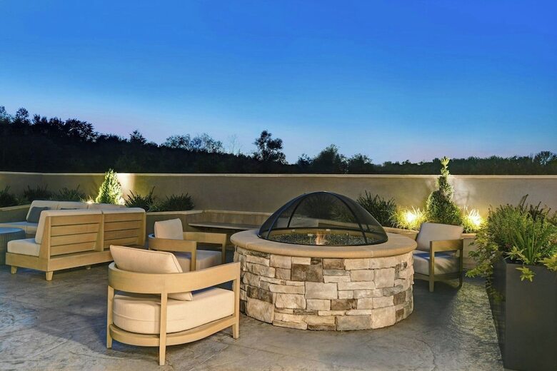 Hotel Courtyard By Marriott Hamilton