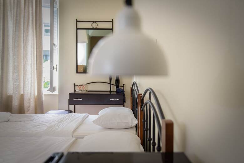 Athinas Street Inn