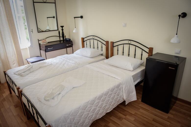 Athinas Street Inn
