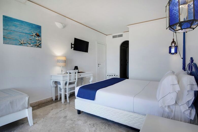 Phi Hotel Sighientu