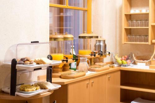 Hostal Pension Weber