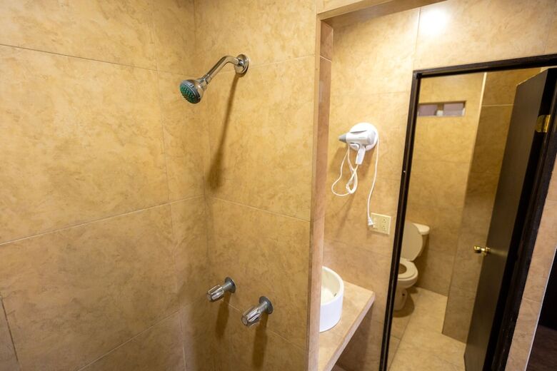 Hotel Rose Ensenada