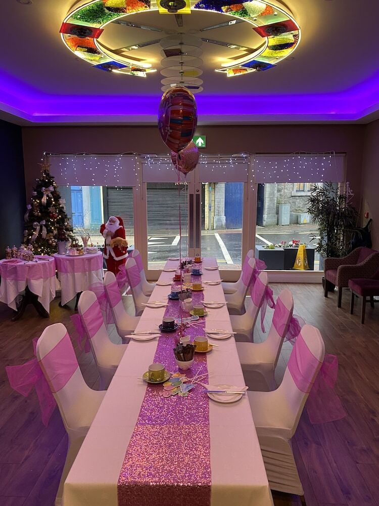 Hotel Corralea Court