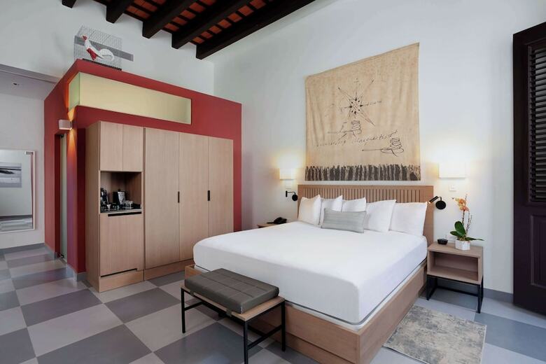 Hotel Palacio Provincial San Juan, Curio Collection By Hilton