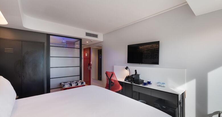 Anew Hotel Green Point