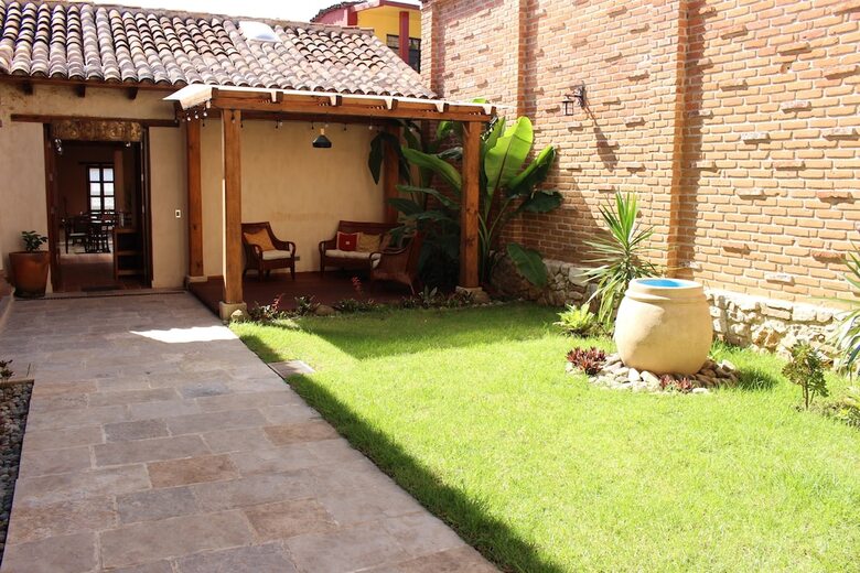 Hotel La Estancia