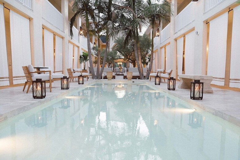 Hotel Cara