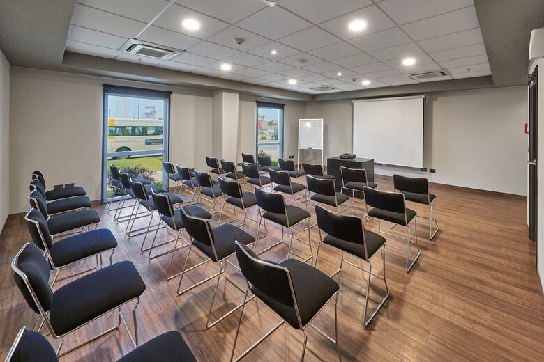 Hotel City Express By Marriott Caborca
