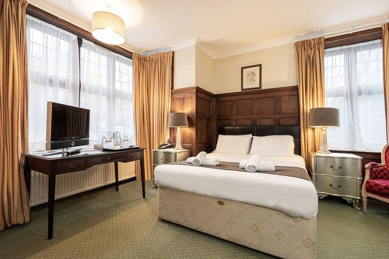 Hotel Barrington Lodge