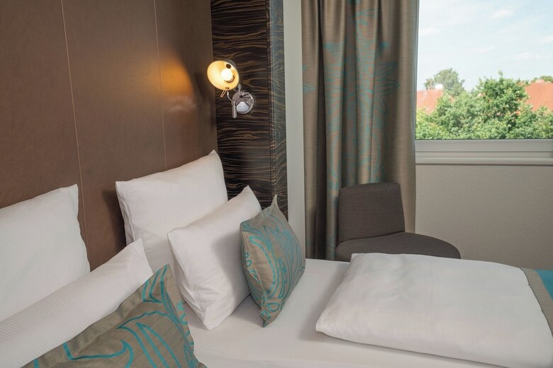 Hotel Motel One Hamburg Airport