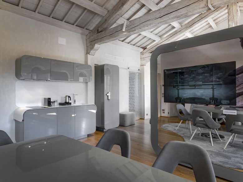 Lords Of Verona Luxury Apartments