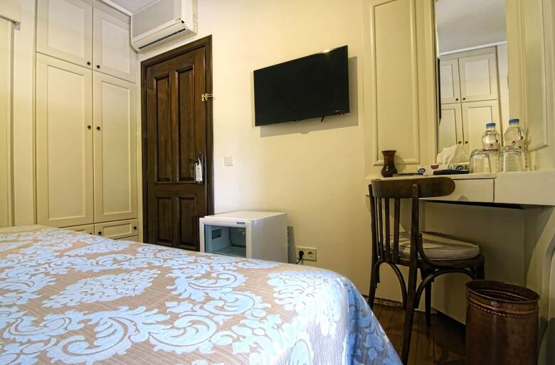 Minyon Hotel