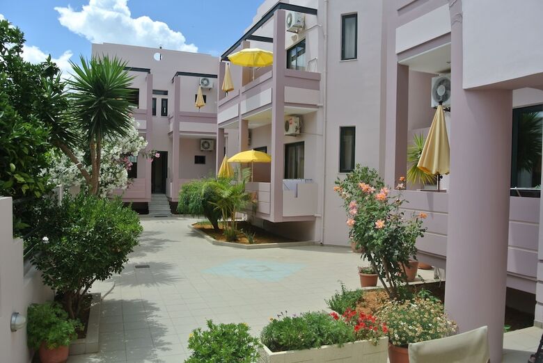 Ilias Apartments
