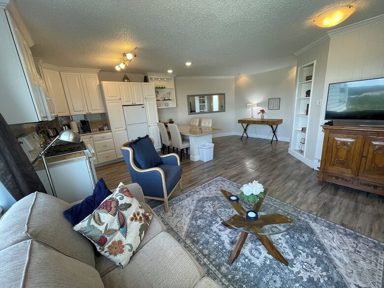 Arctic Fox Inn