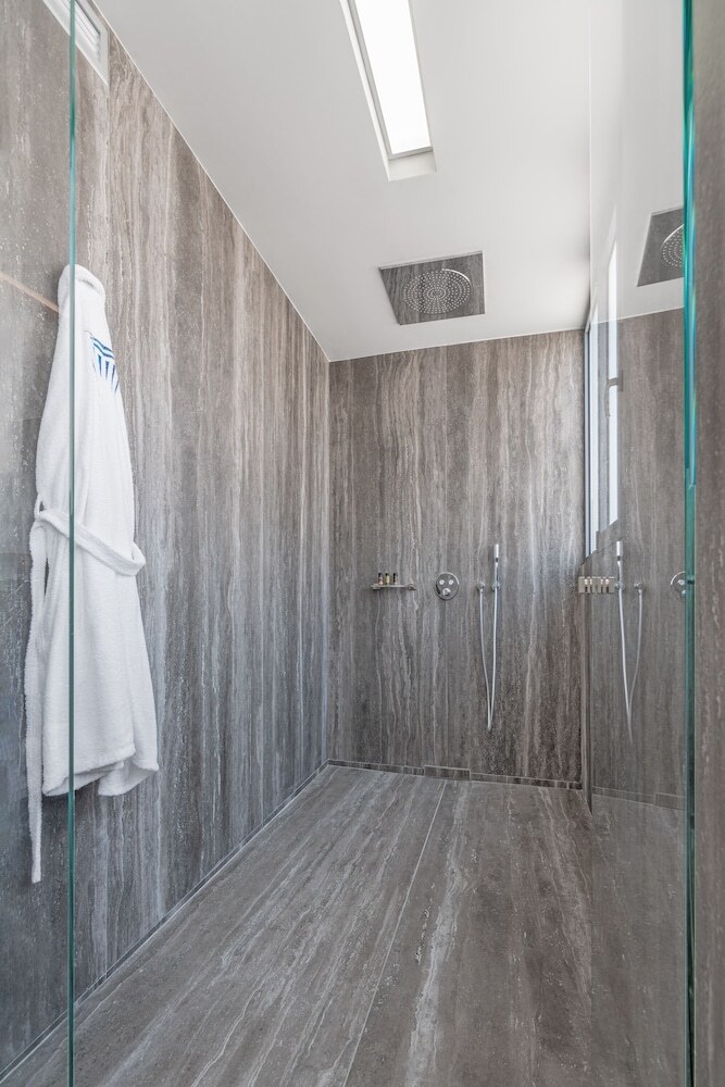 Hellenic Vibes Smart Hotel