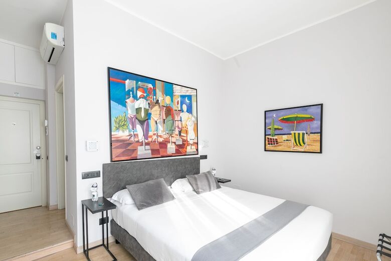 Aiello Rooms