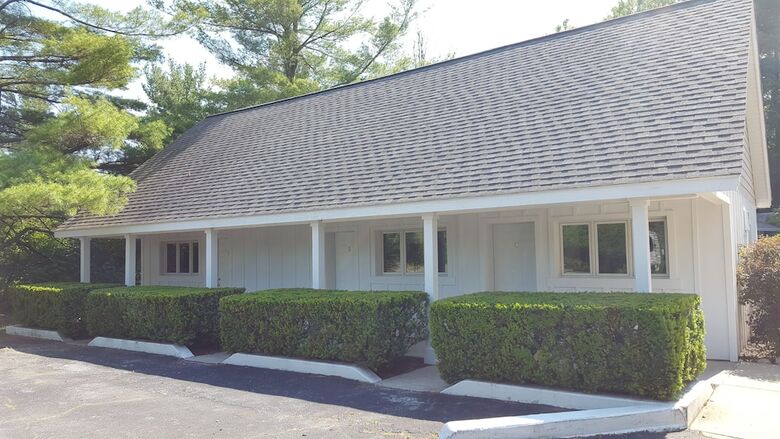 Captain's Quarters Motel