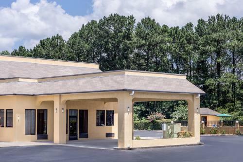 Motel Days Inn - Biscoe